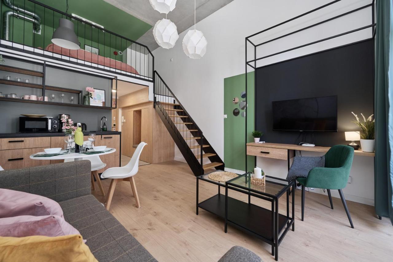 Airport Zarembowicza By Renters Breslau