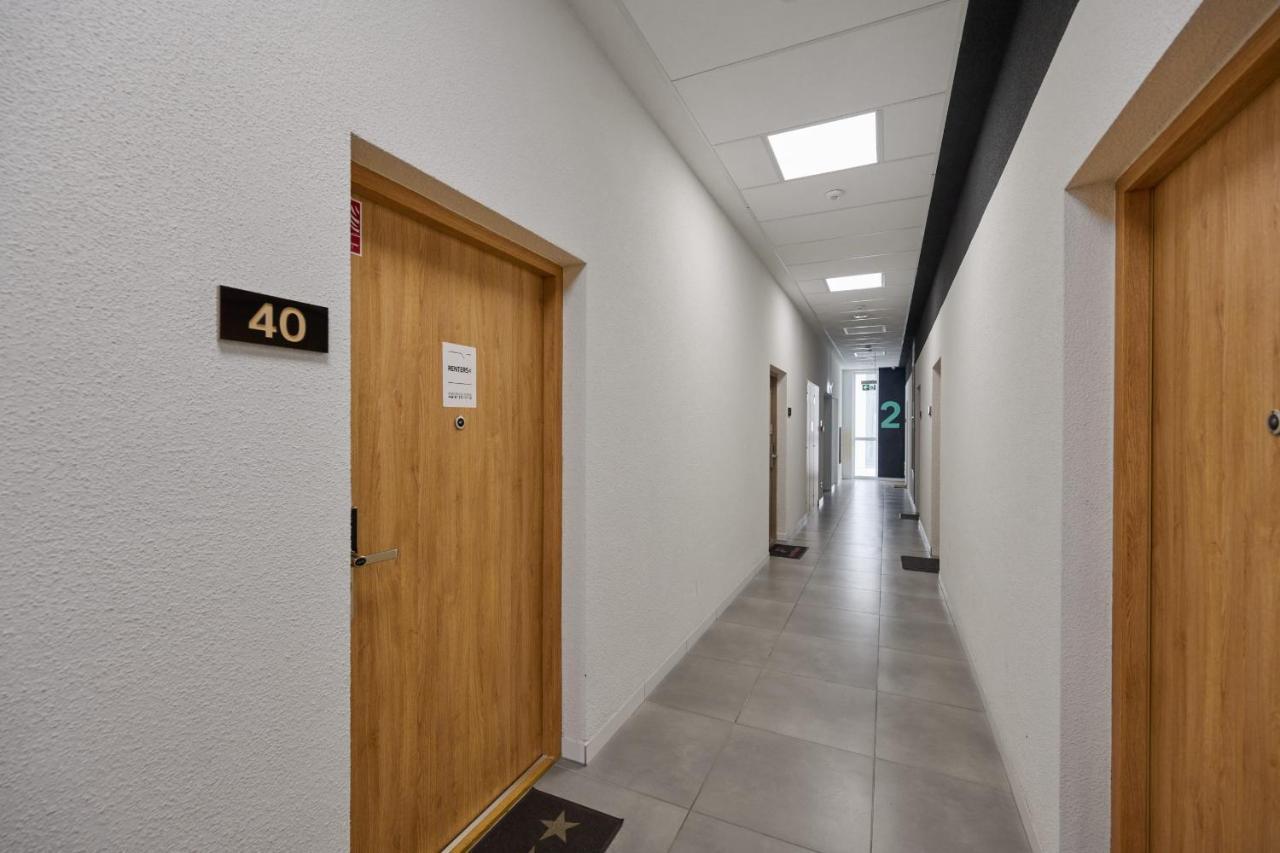 Airport Zarembowicza By Renters Breslau