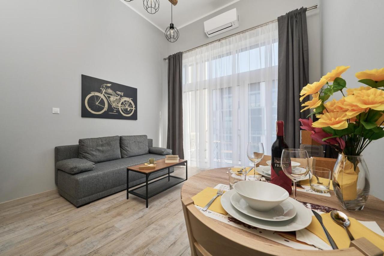 Apartment Airport Zarembowicza By Renters