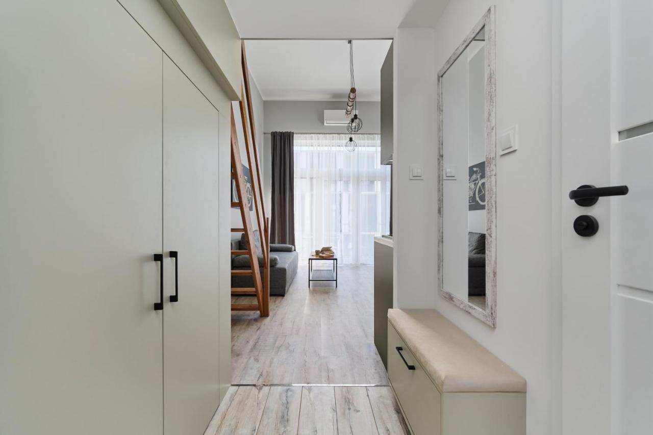 Airport Zarembowicza By Renters Apartment Breslau
