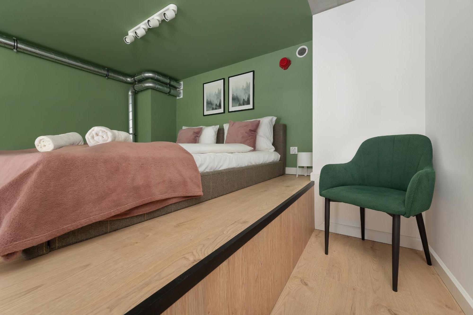 Airport Zarembowicza By Renters Apartment