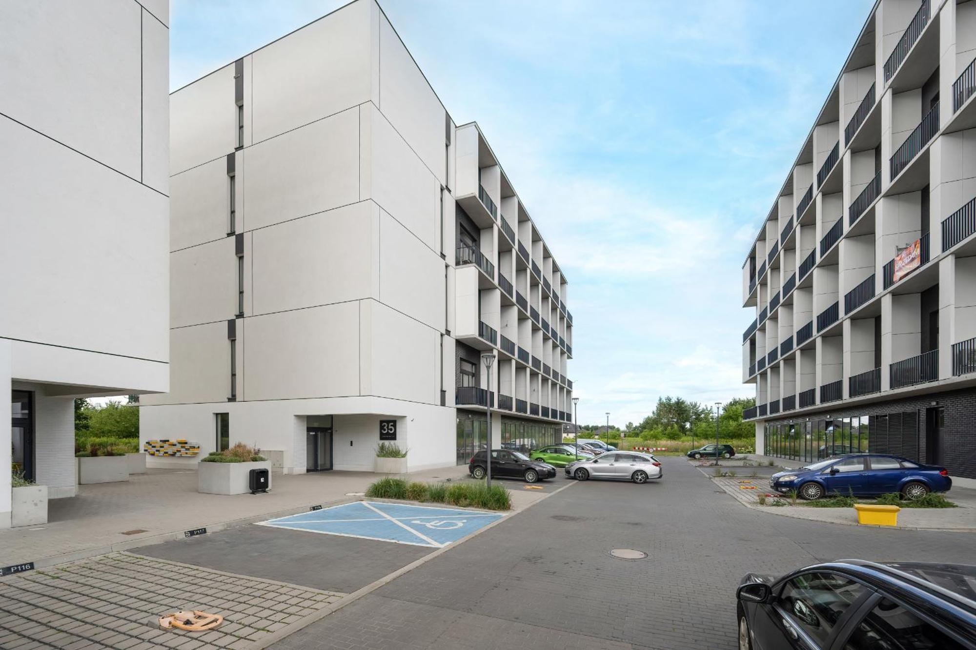 Airport Zarembowicza By Renters *